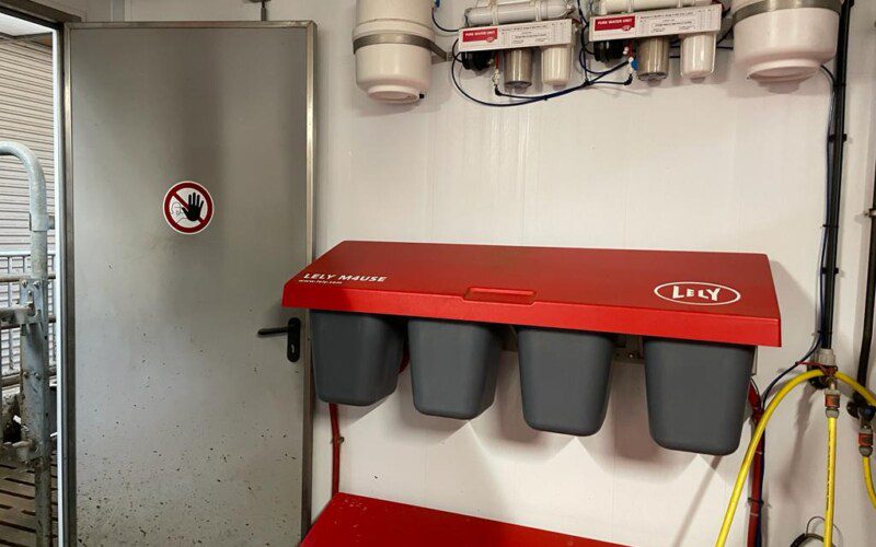 Omhuizing melkrobot